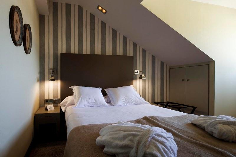 Hotel Ar Isabel De Farnesio 4*