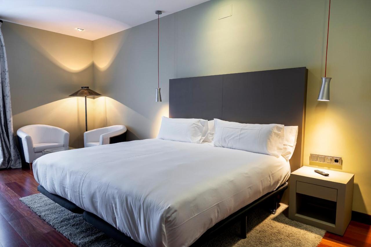 Ar Isabel De Farnesio Hotel