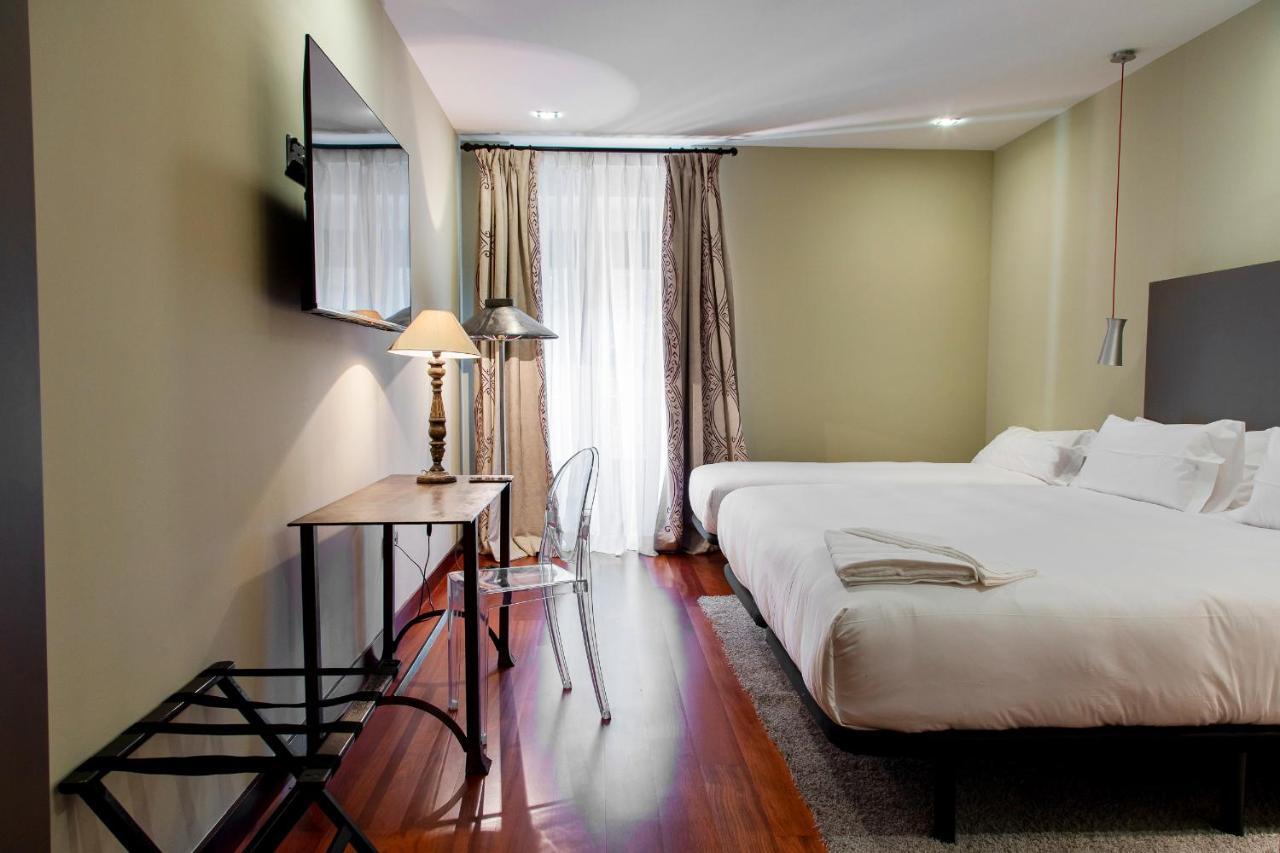 Ar Isabel De Farnesio Hotel 4*