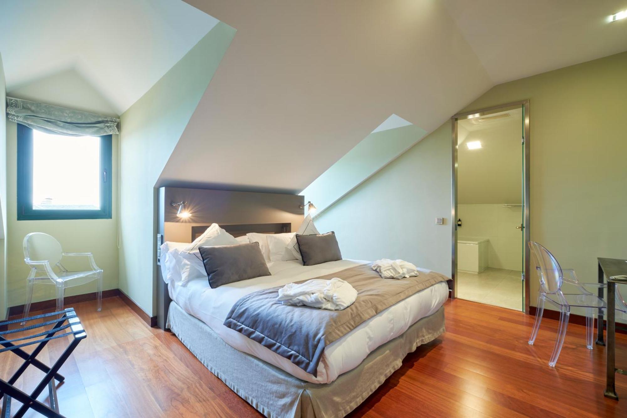 Hotel Ar Isabel De Farnesio 4*